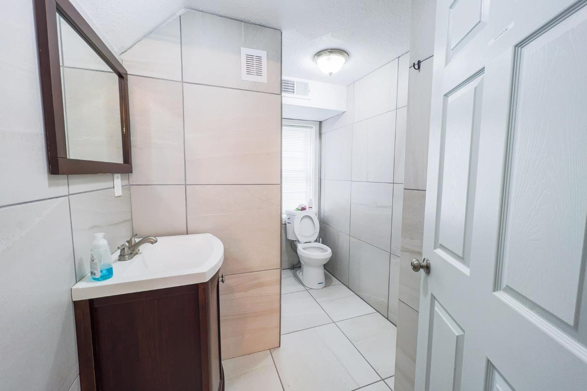 Large 6Br, 6 Bath In The City Of Niagara Falls Exteriér fotografie
