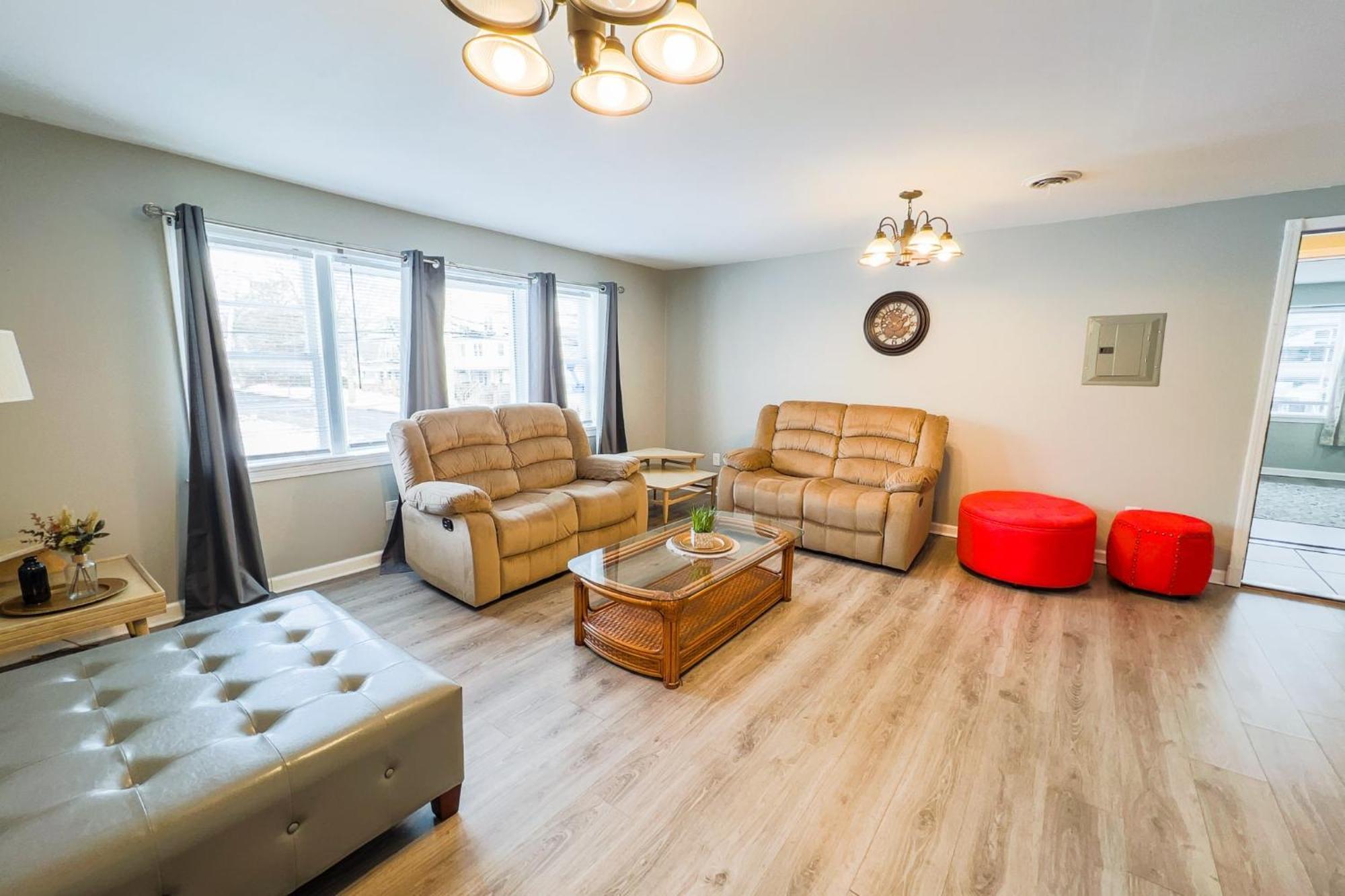 Large 6Br, 6 Bath In The City Of Niagara Falls Exteriér fotografie